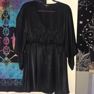 Small women’s Lulu silk dress